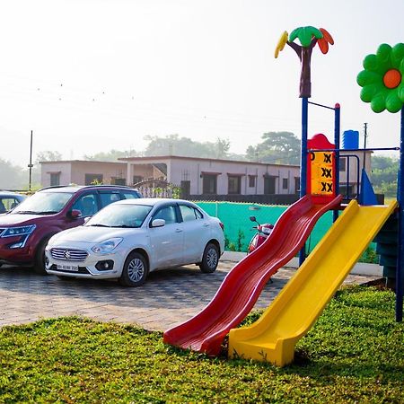 Eden Garden Villa Alibag Bagian luar foto